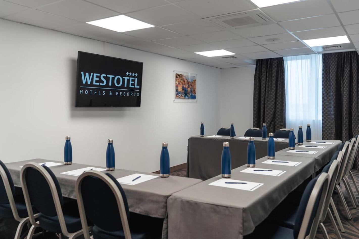 Westotel Taverny - Paris Val-D'Oise Εξωτερικό φωτογραφία